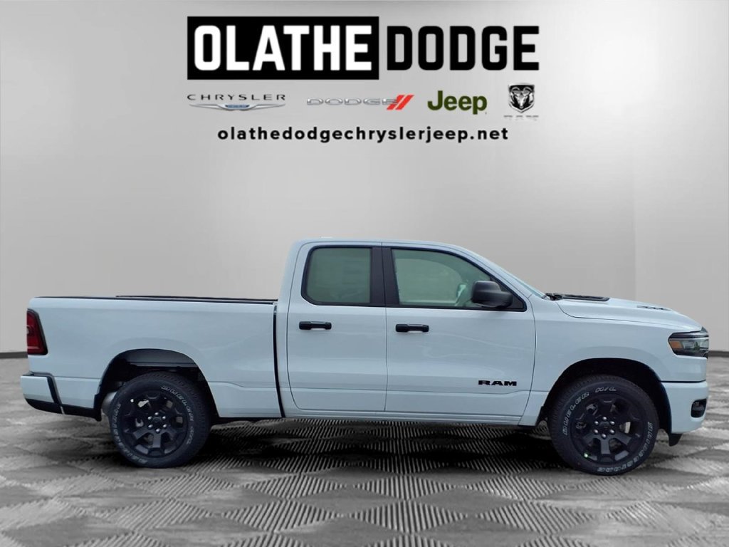 New 2026 RAM 1500 Express AWD/4WD image 29