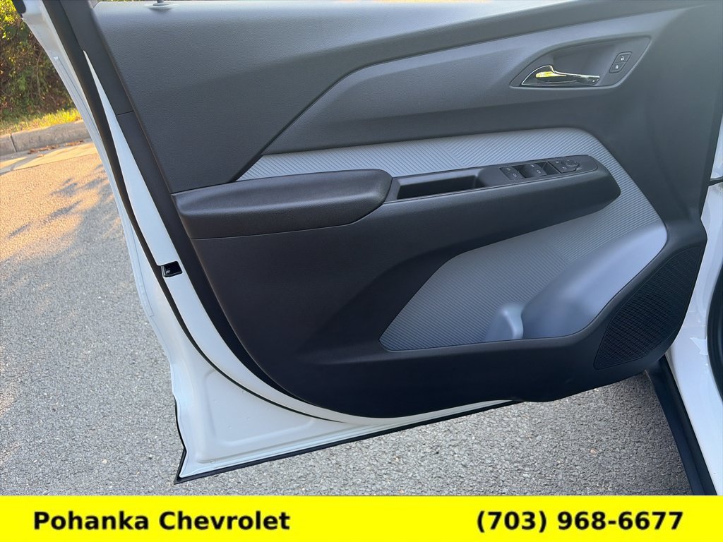 New 2027 Chevrolet Bolt LT w/ Comfort Package FWD image 19