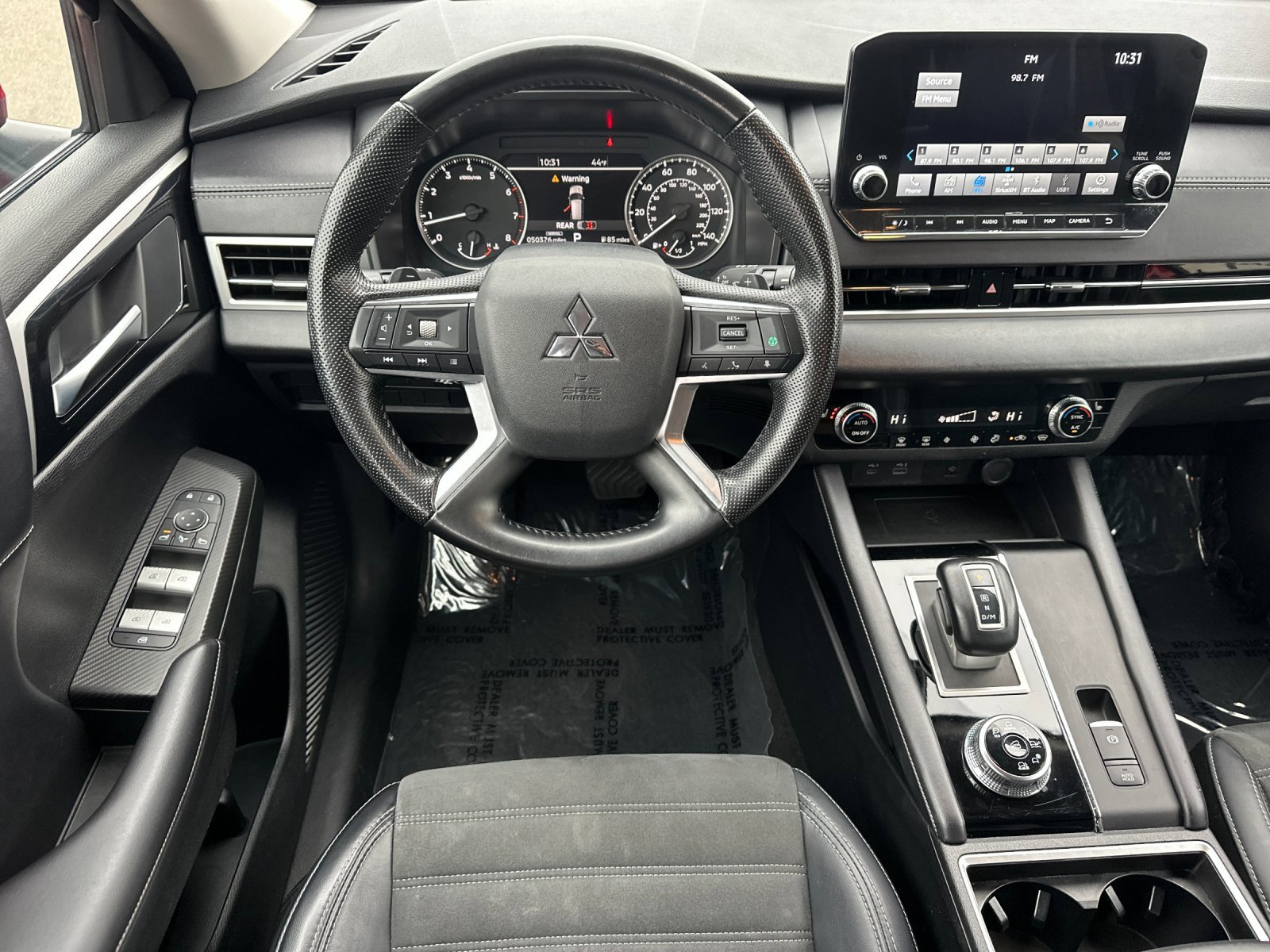 Used 2024 Mitsubishi Outlander SE Black Edition image 13