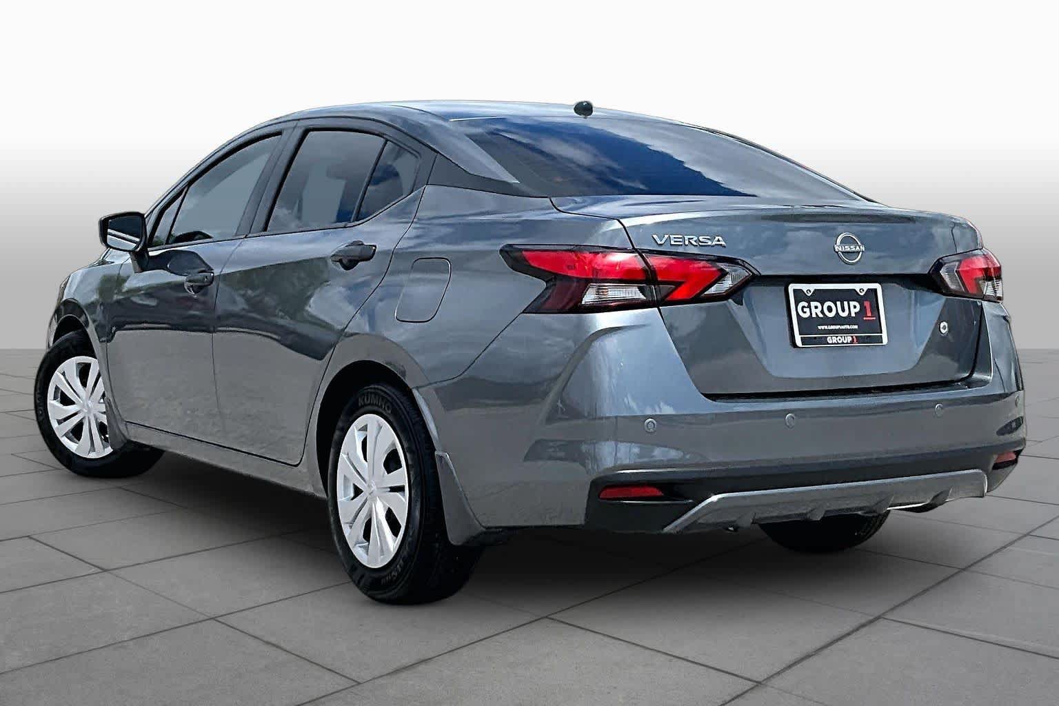 Used 2025 Nissan Versa S w/ Trunk Package FWD image 12