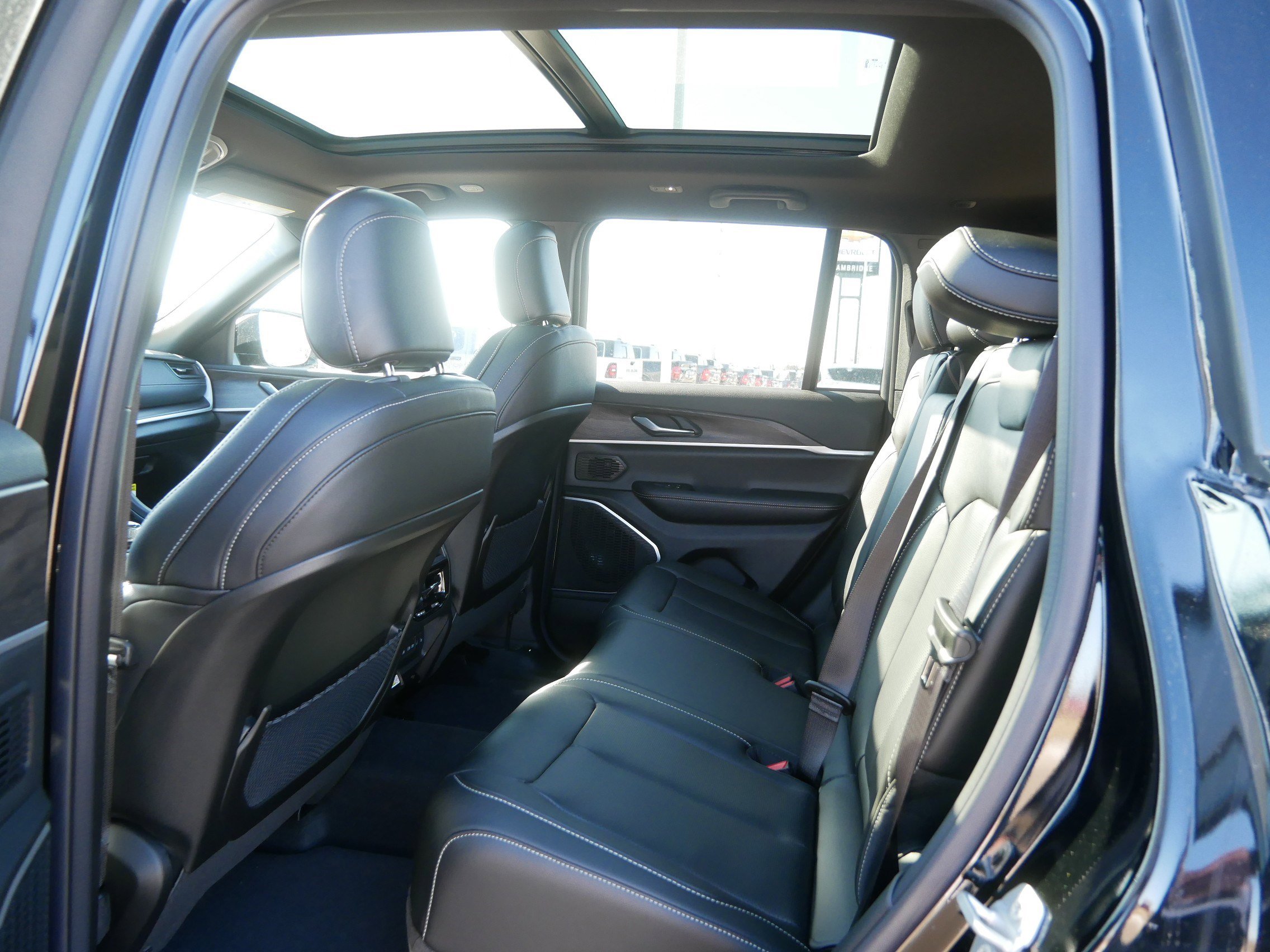 New 2026 Jeep Grand Cherokee Limited image 6