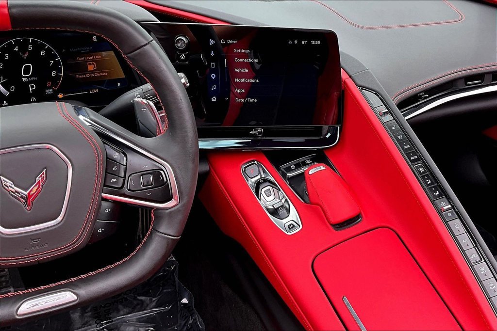 Used 2025 Chevrolet Corvette Z06 w/ Stealth Interior Trim Package RWD image 9