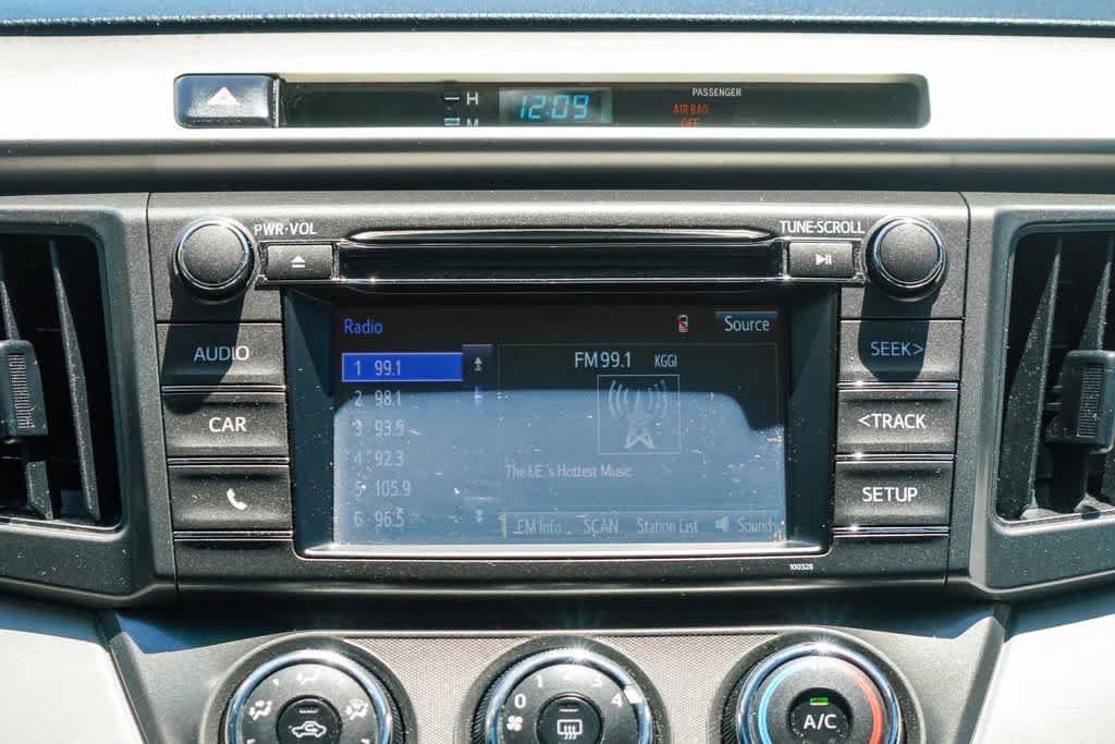 Used 2014 Toyota RAV4 LE FWD image 13