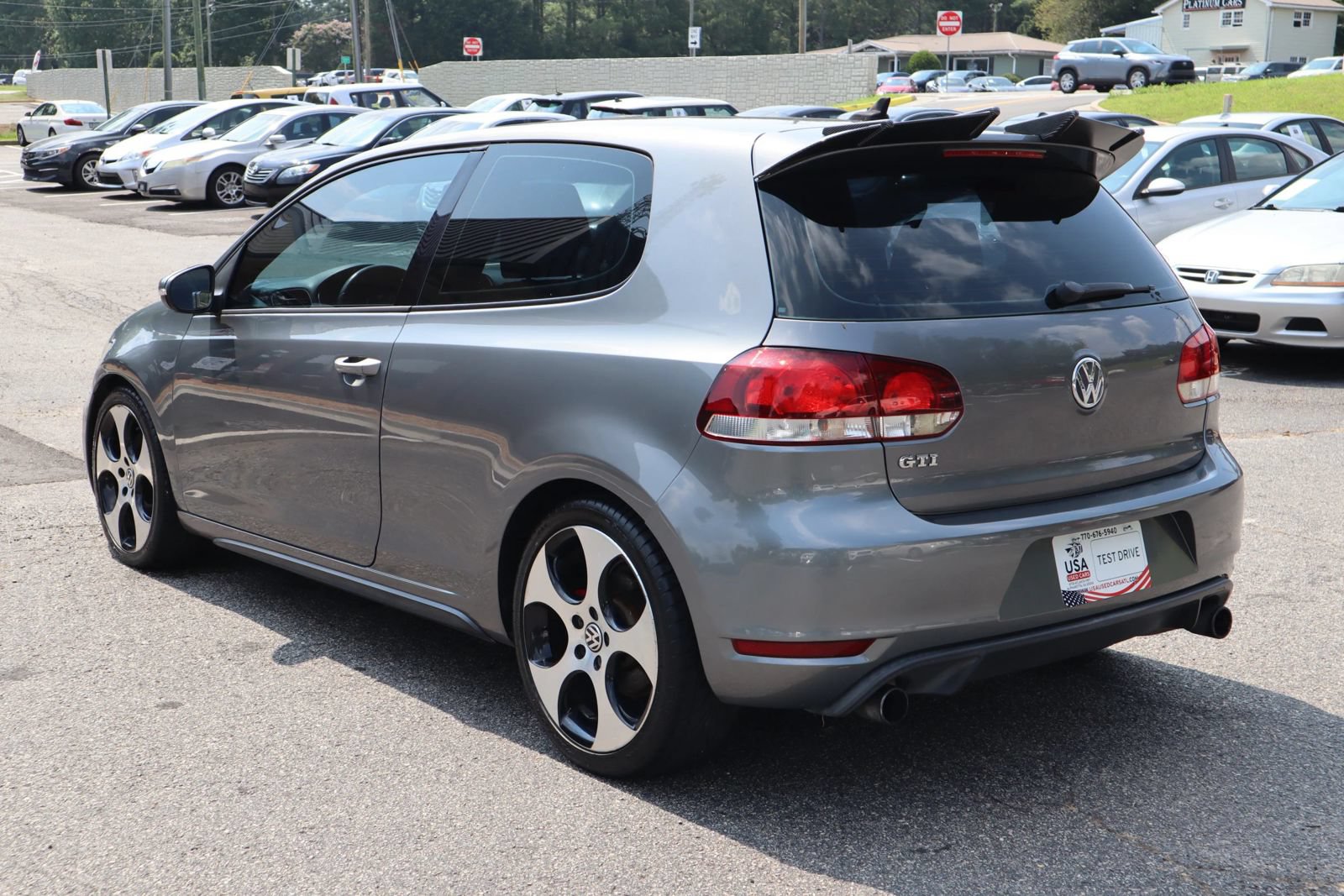 Used 2011 Volkswagen Golf 2-Door FWD image 4