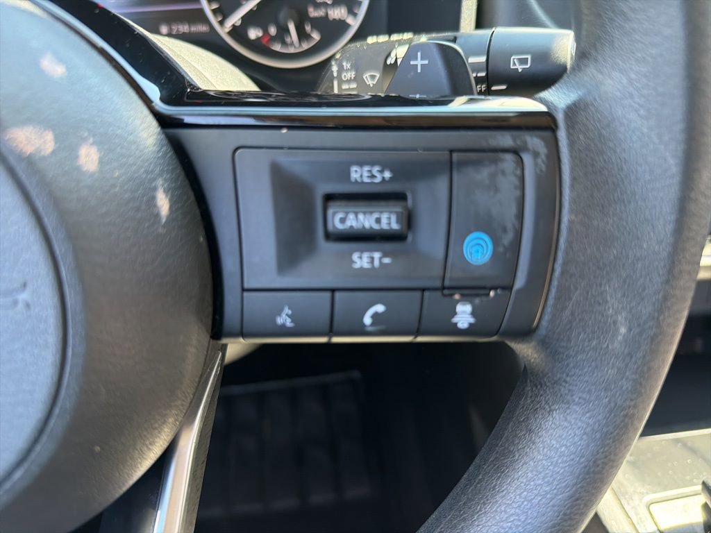 Used 2023 Nissan Rogue SV image 24