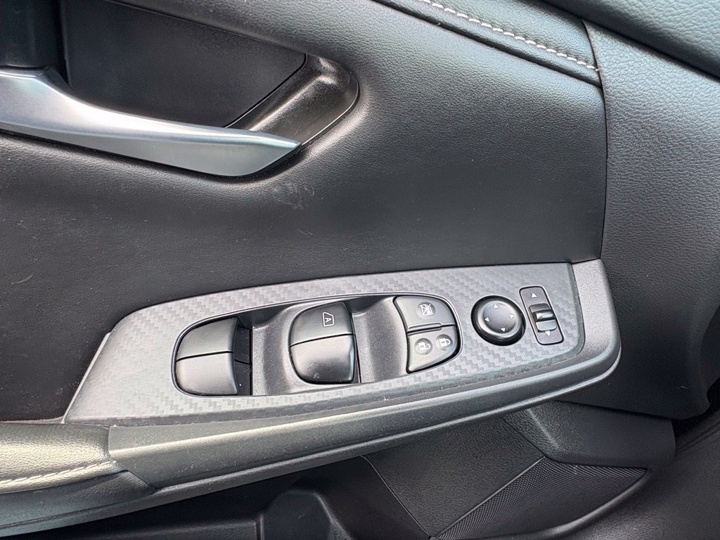 Used 2025 Nissan Sentra SV w/ All-Weather Package FWD image 15