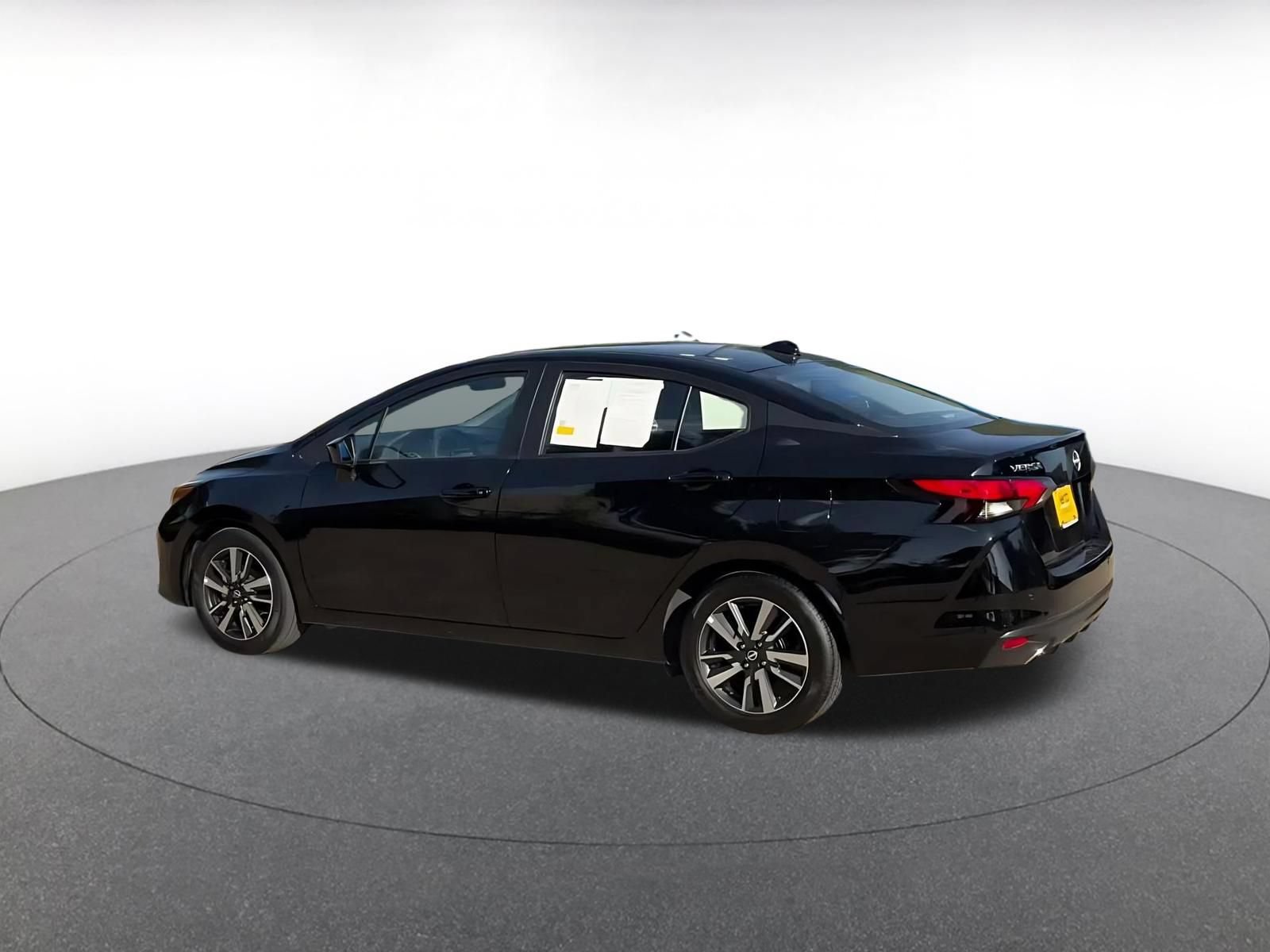 Used 2025 Nissan Versa SV FWD image 8