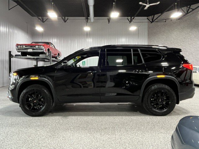 Certified 2026 GMC Acadia AT4 w/ Luxury Package AWD/4WD image 2