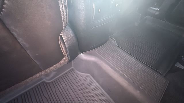 Used 2023 Ford Explorer XLT w/ Equipment Group 202A AWD/4WD image 27