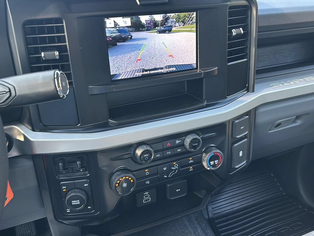 New 2027 Ford F250 XL w/ XL Chrome Package AWD/4WD image 31
