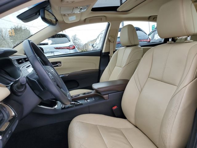 Used 2017 Toyota Avalon XLE Premium w/ All Weather Liner Package image 5