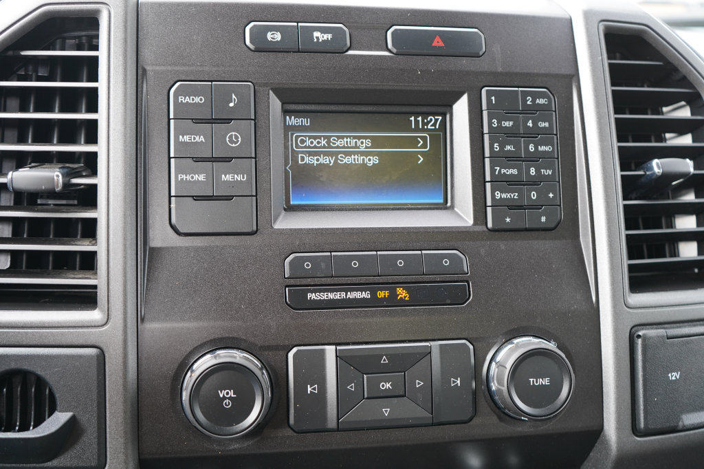 Used 2019 Ford F550 4x4 Regular Cab Super Duty image 17