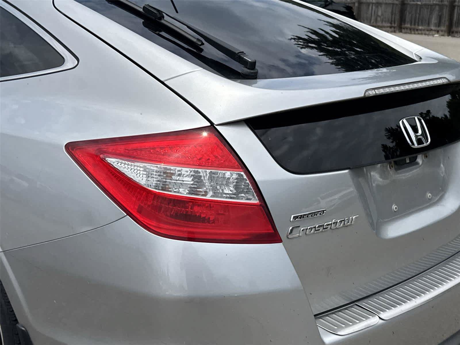 Used 2010 Honda Crosstour EX-L image 18
