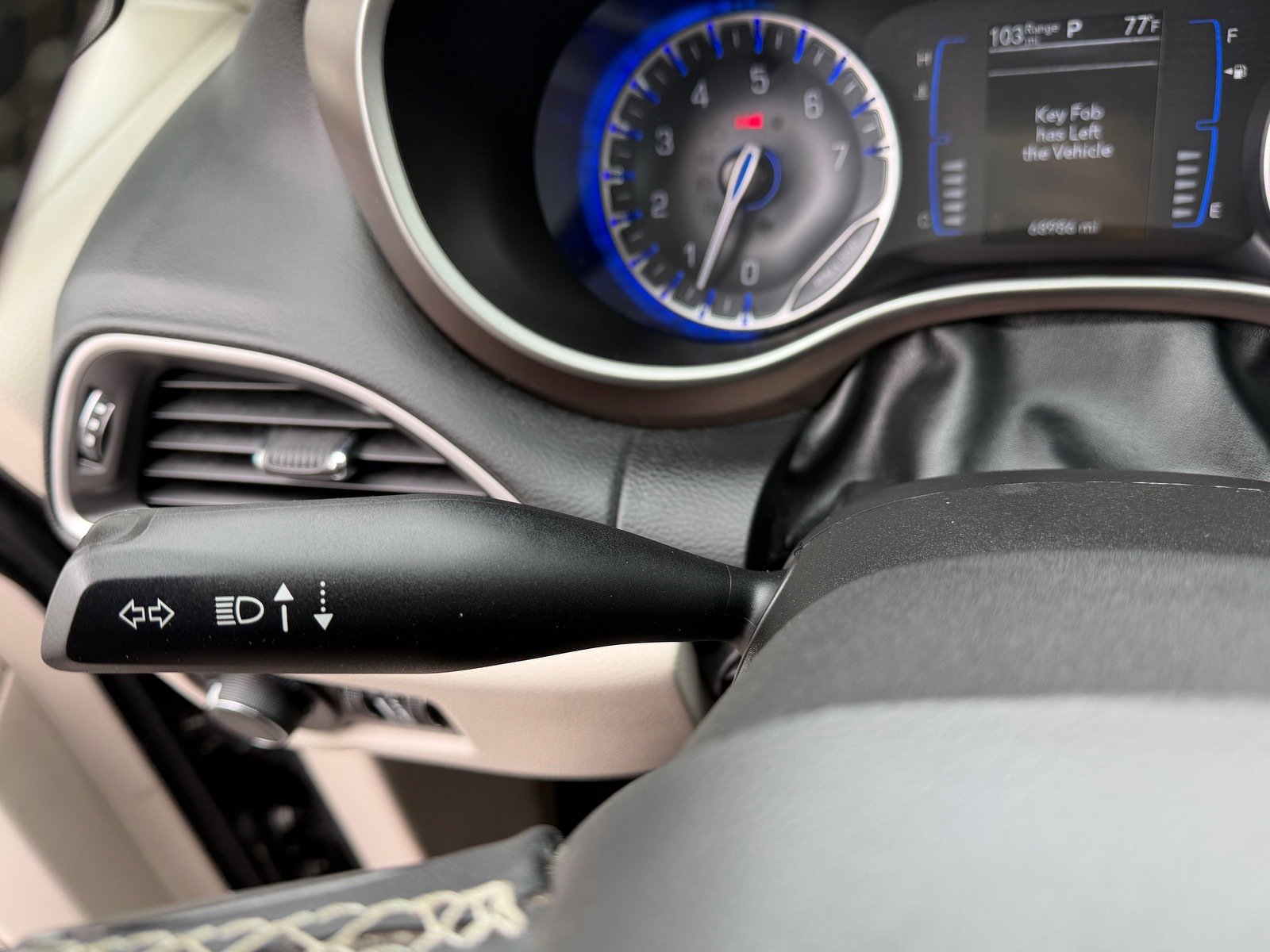 Used 2023 Chrysler Voyager LX FWD image 20