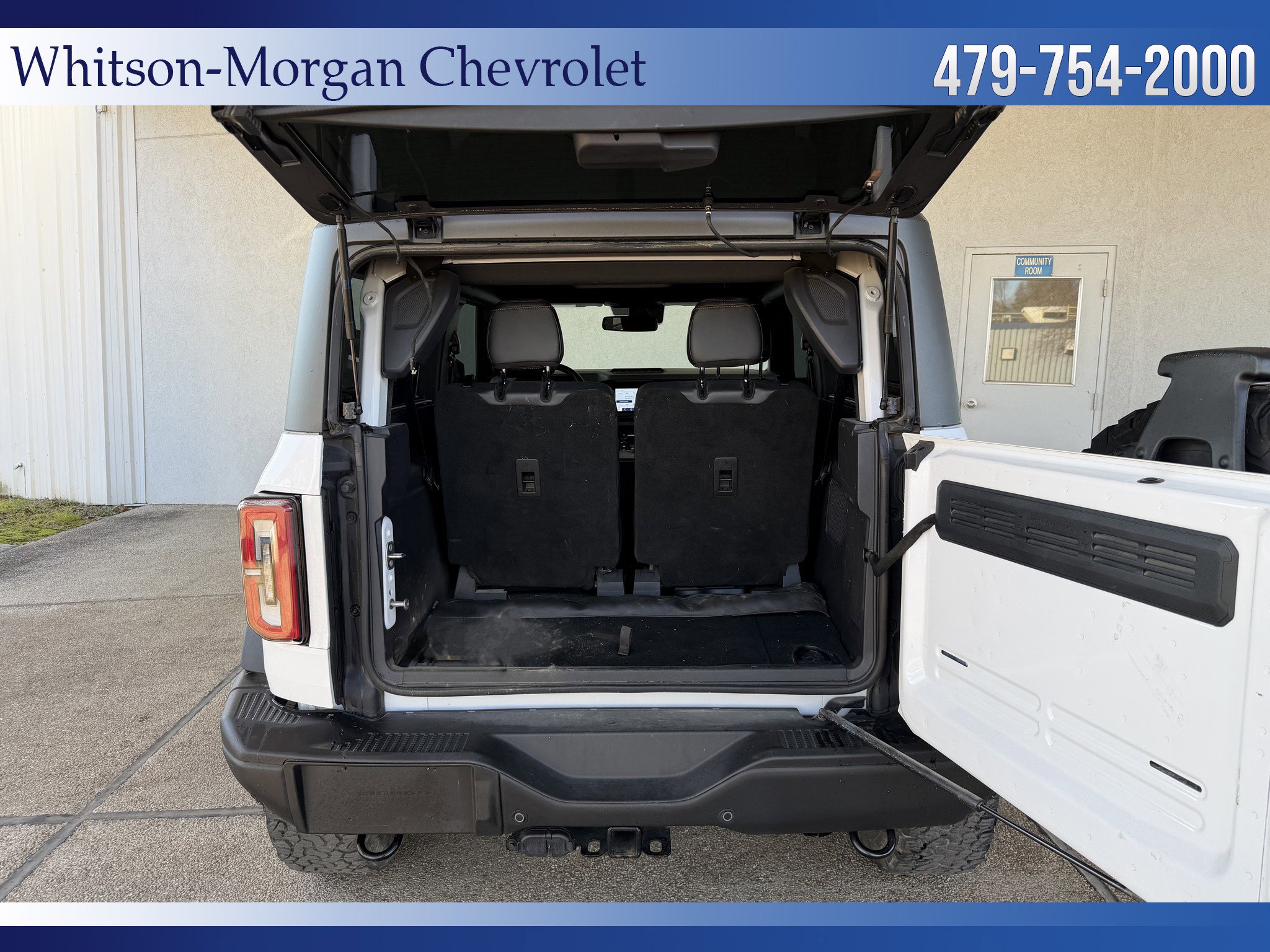 Used 2023 Ford Bronco Badlands image 39