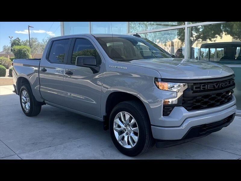 Used 2024 Chevrolet Silverado 1500 Custom AWD/4WD image 2
