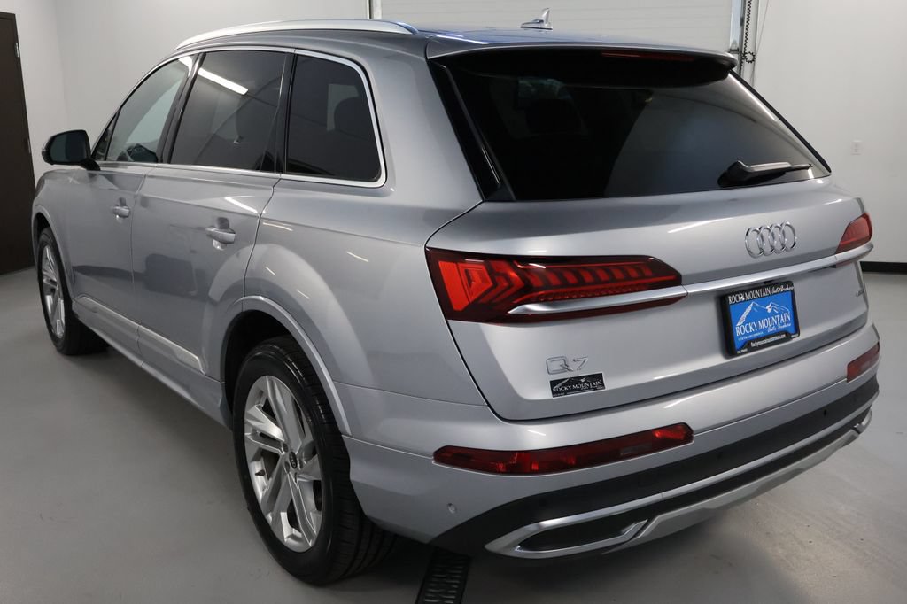 Used 2022 Audi Q7 3.0T Premium Plus w/ Premium Plus Package AWD/4WD image 5