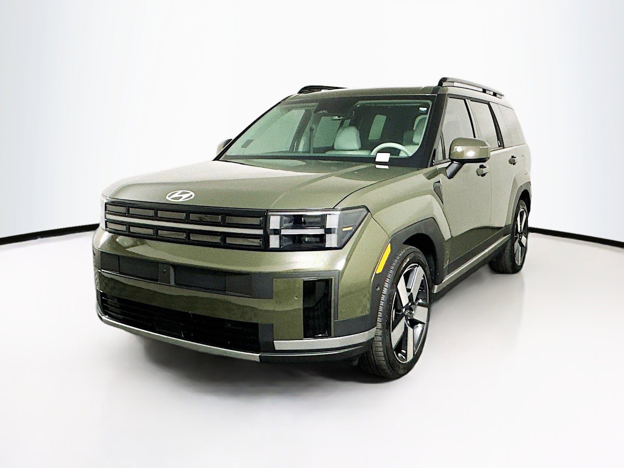 Used 2024 Hyundai Santa Fe Limited image 3