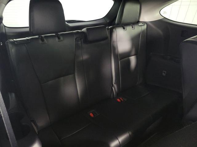 Used 2023 Toyota Highlander Limited image 16