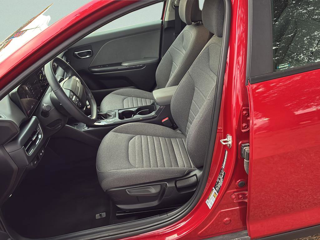Used 2025 Kia K4 EX image 18