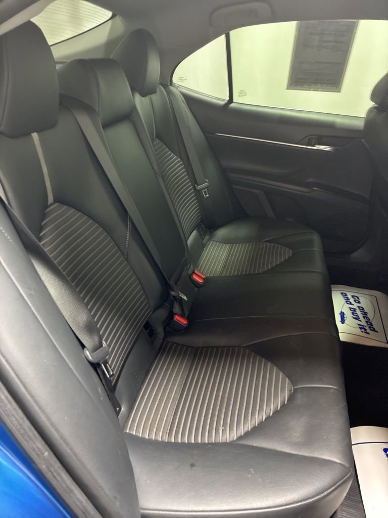 Used 2020 Toyota Camry SE FWD image 25