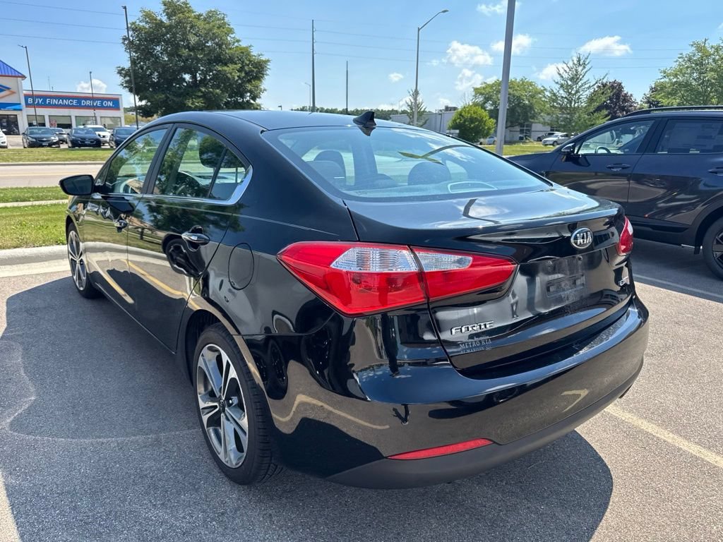 Used 2015 Kia Forte EX w/ UVO Package W/17" Alloys FWD image 6
