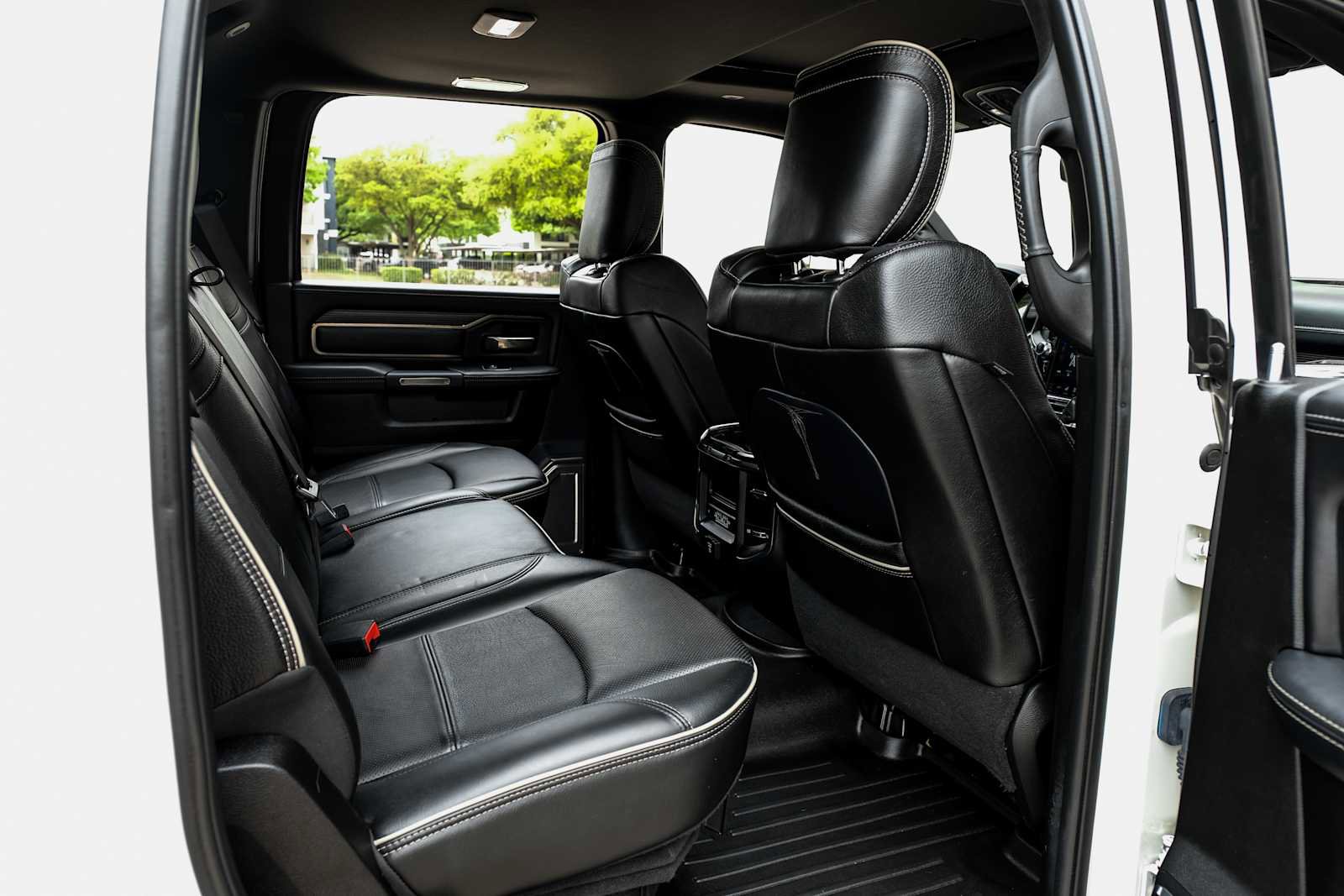 Used 2020 RAM 2500 Limited image 38