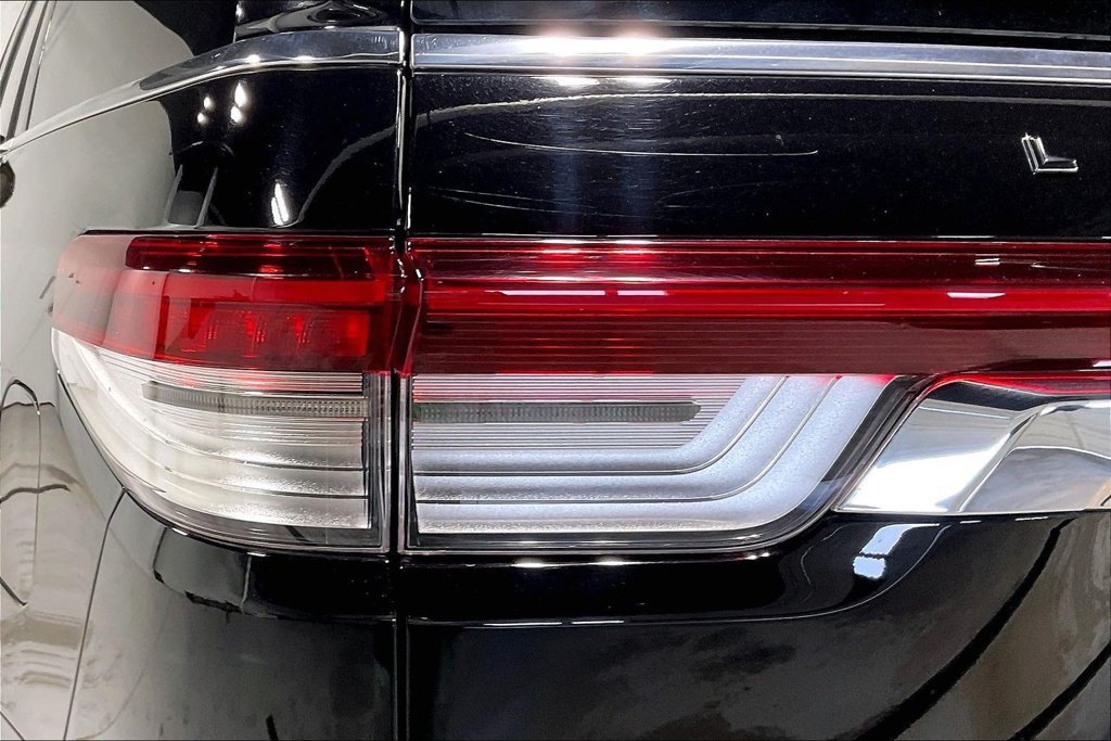 Used 2024 Lincoln Navigator Black Label AWD/4WD image 38