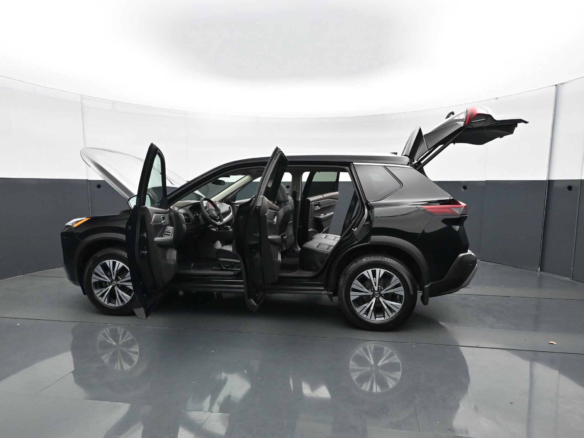 Used 2021 Nissan Rogue SV AWD/4WD image 32