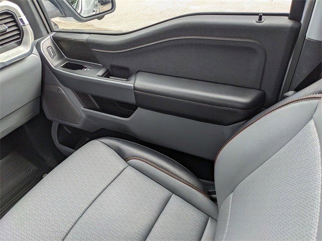 Used 2025 Ford F150 Lariat w/ Equipment Group 501A Mid image 18