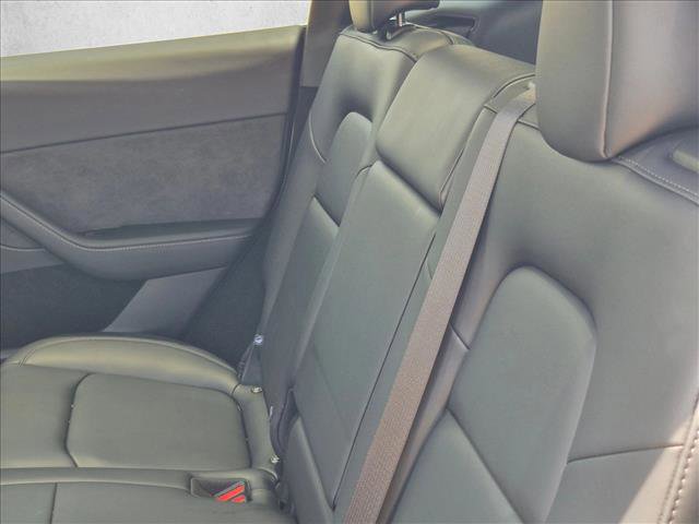 Used 2025 Tesla Model Y Long Range AWD/4WD image 14