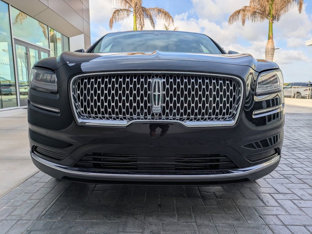 Used 2022 Lincoln Nautilus AWD w/ Premium Package image 10