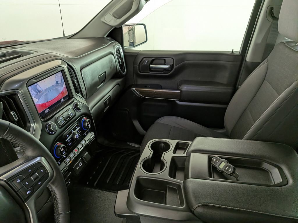 Used 2021 Chevrolet Silverado 1500 LT image 25