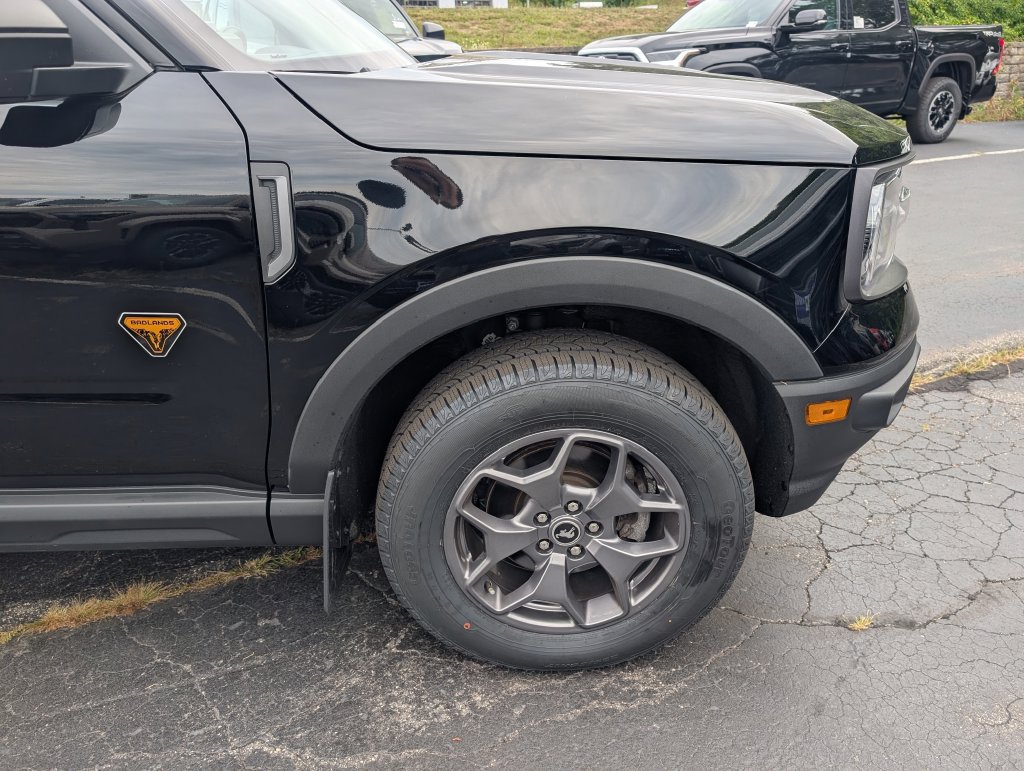 Used 2023 Ford Bronco Sport Badlands AWD/4WD image 10