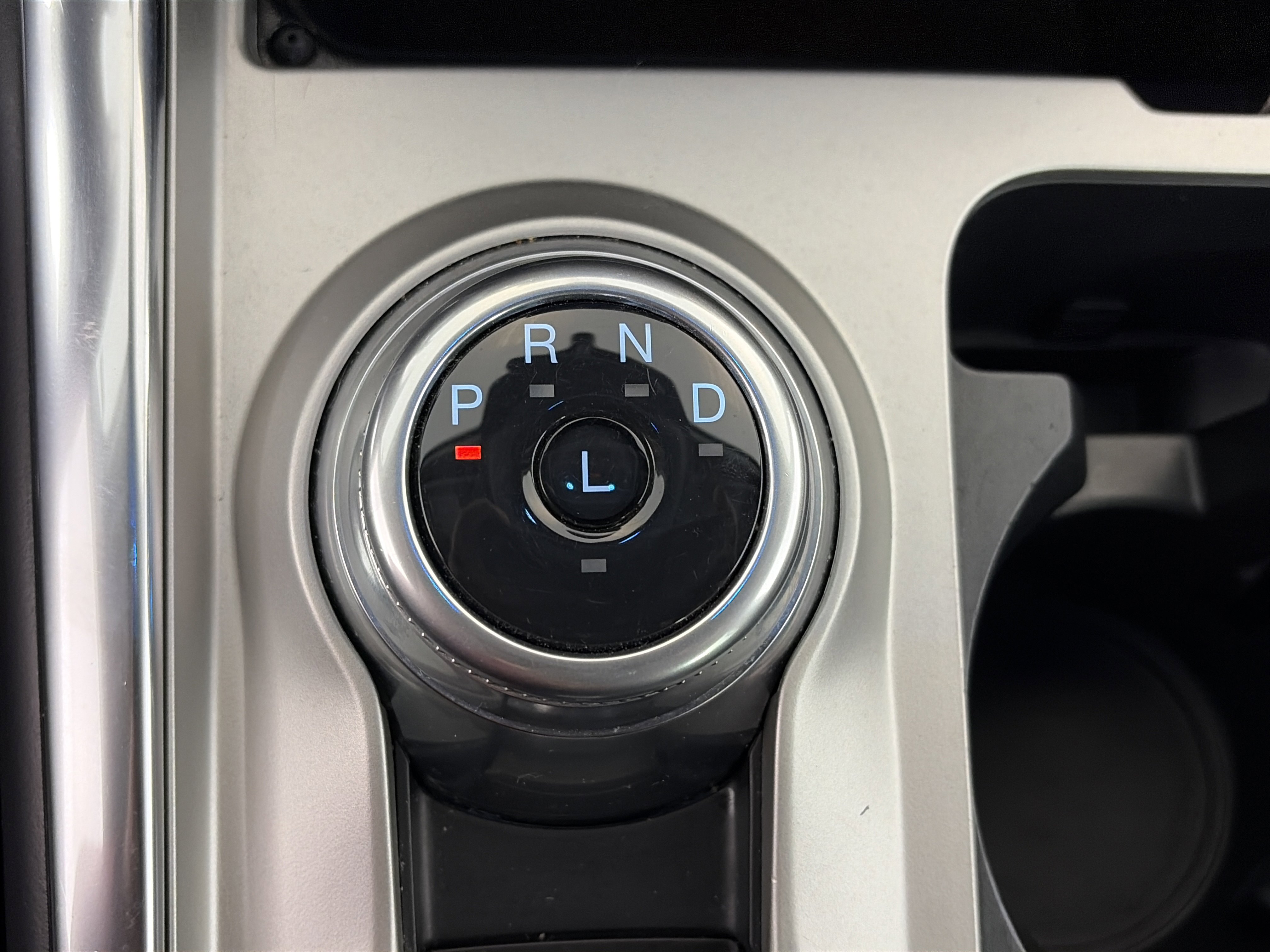 Used 2022 Ford Explorer Limited image 29