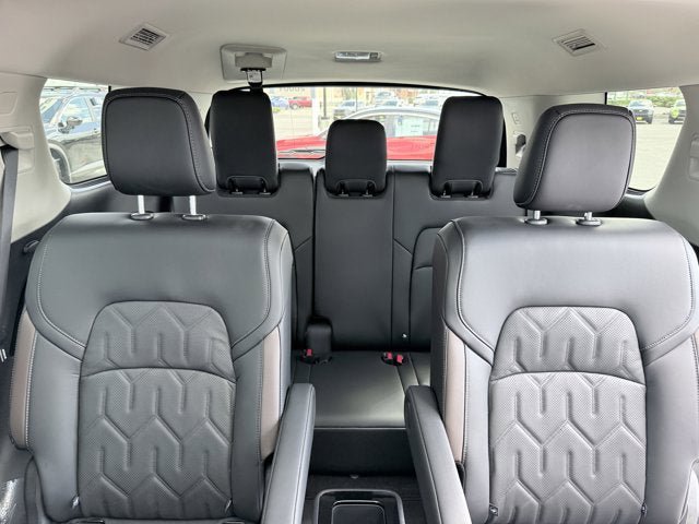 New 2026 Nissan Pathfinder Platinum AWD/4WD image 22