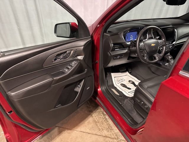 Used 2022 Chevrolet Traverse Premier w/ LPO, Floor Liner Package AWD/4WD image 2