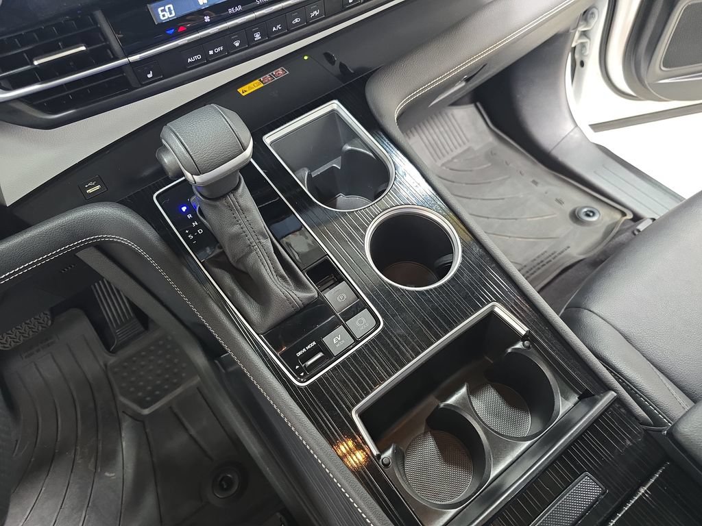 Certified 2025 Toyota Sienna XSE AWD/4WD image 29