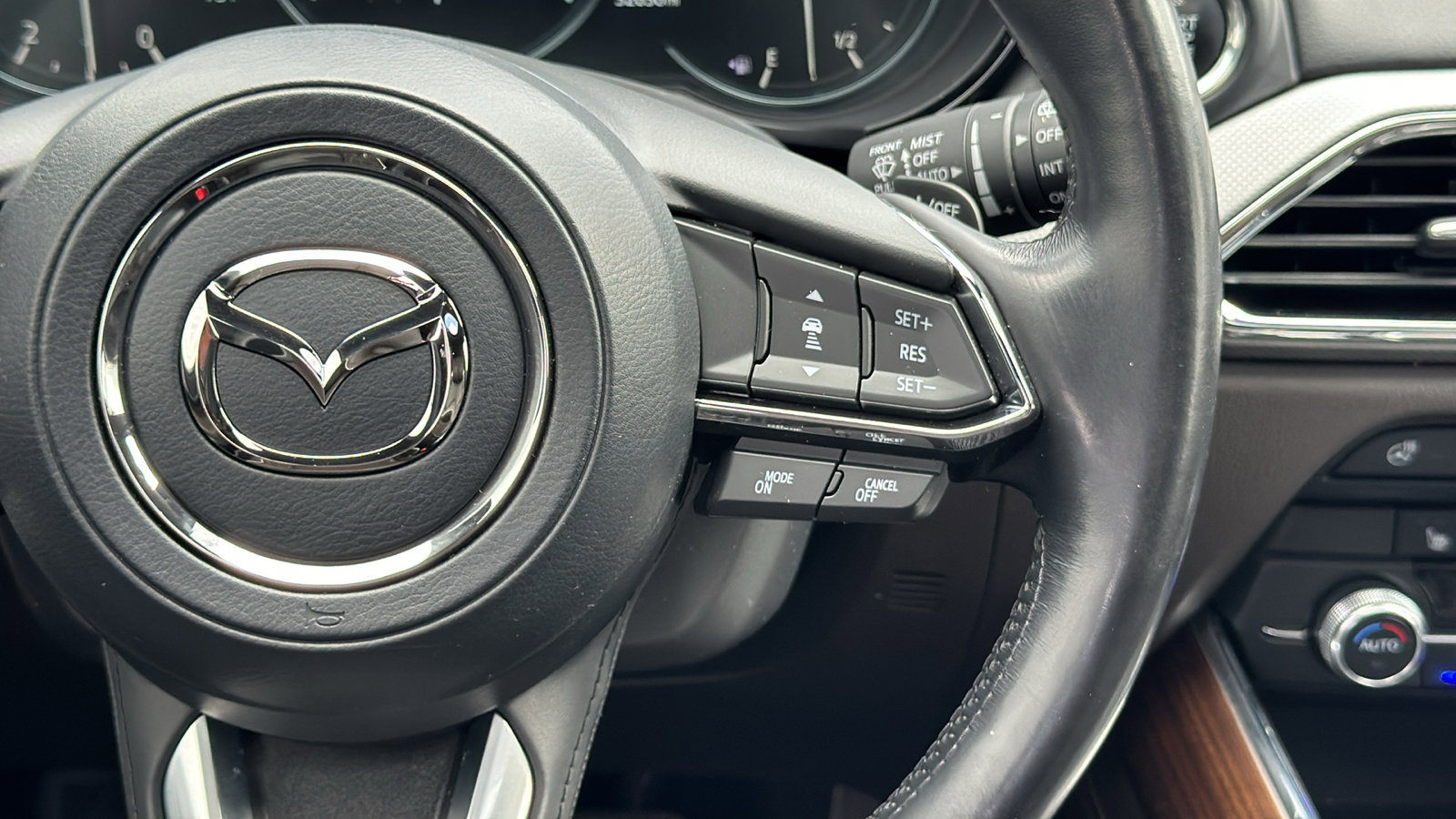 Used 2022 MAZDA CX-9 Signature image 33