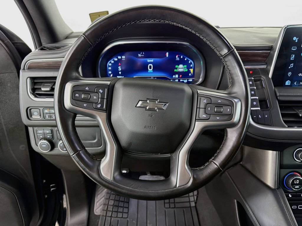 Used 2023 Chevrolet Suburban Z71 w/ Luxury Package AWD/4WD image 13