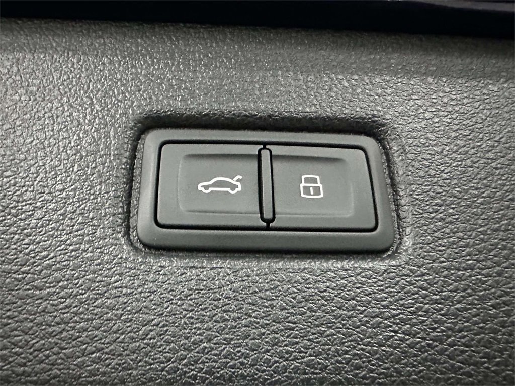 Used 2023 Audi Q7 3.0T Premium Plus w/ Premium Plus Package image 13