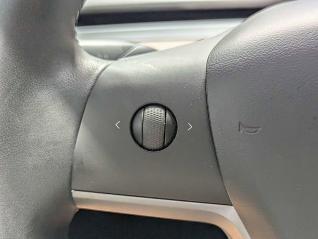 Used 2020 Tesla Model 3 Long Range image 19