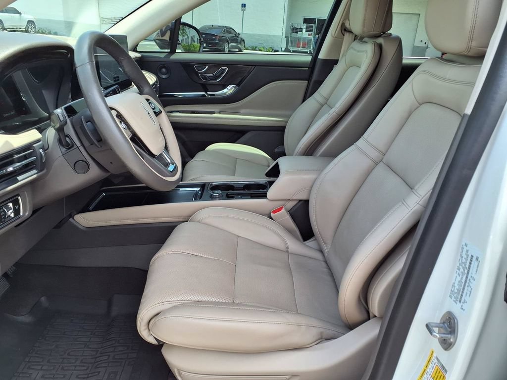 Used 2024 Lincoln Corsair Grand Touring w/ Equipment Group 302A AWD/4WD image 30
