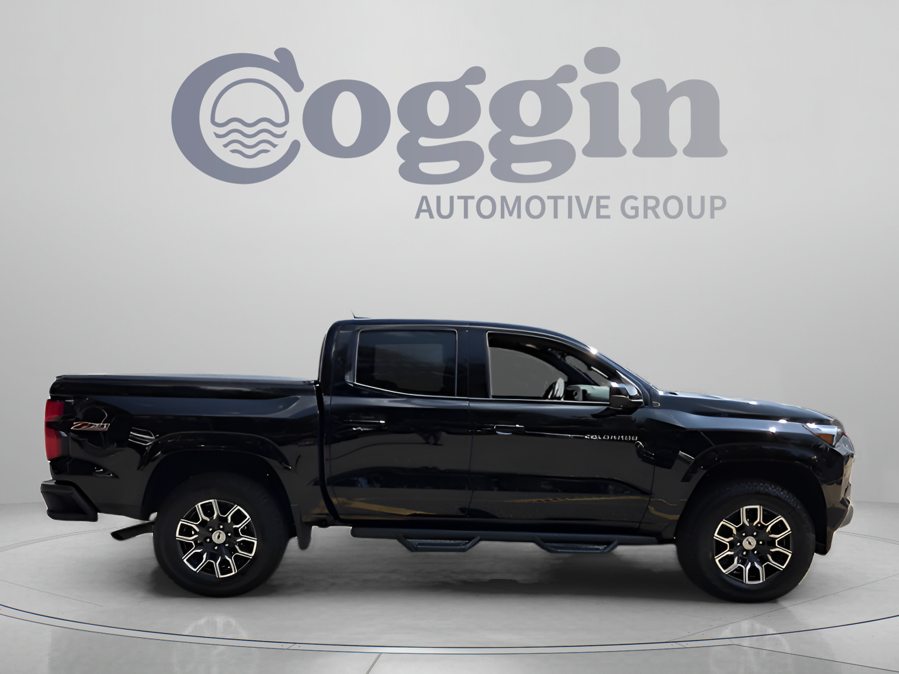 Used 2024 Chevrolet Colorado Z71 AWD/4WD image 6
