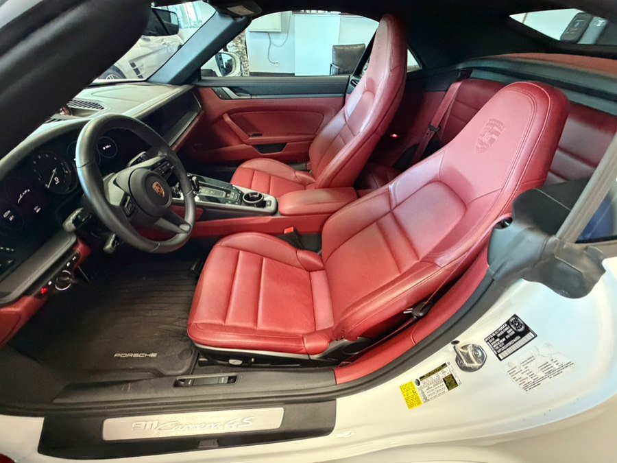Used 2024 Porsche 911 Carrera 4S AWD/4WD image 54
