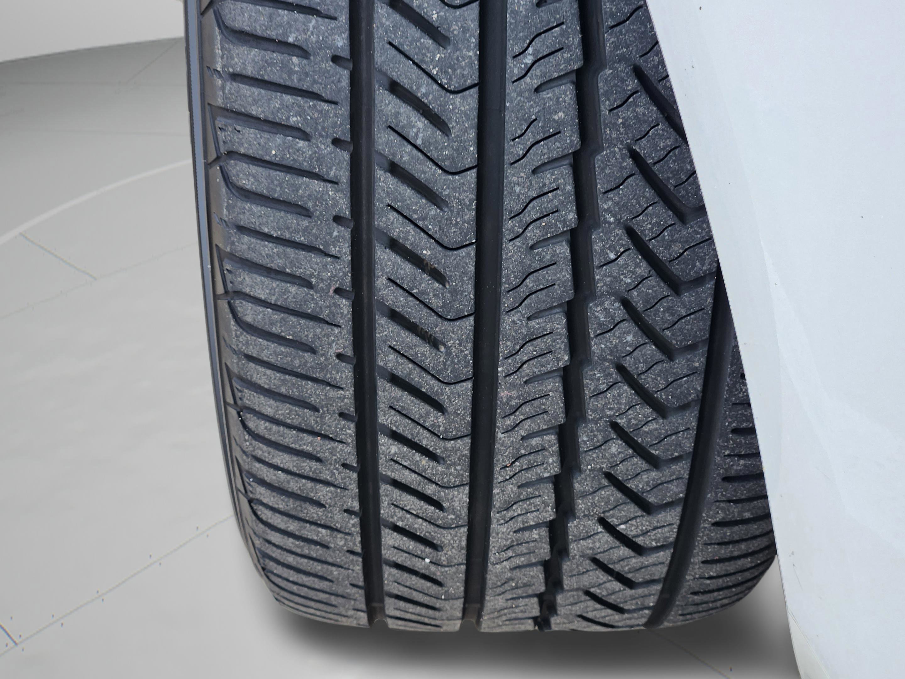 Used 2019 Buick Cascada Premium image 38