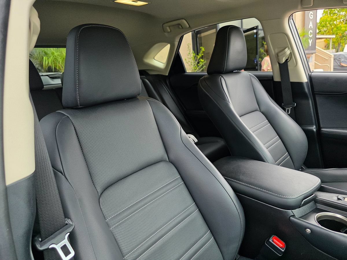 Used 2016 Lexus NX 300h AWD w/ Premium Package image 17
