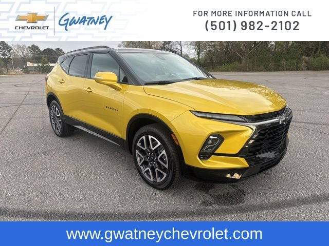 Used 2023 Chevrolet Blazer RS w/ LPO, Floor Liner Package FWD image 3
