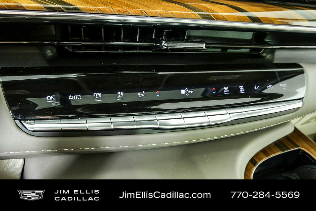 Used 2024 Cadillac Escalade ESV Sport Platinum w/ Heavy-Duty Trailer Package image 17