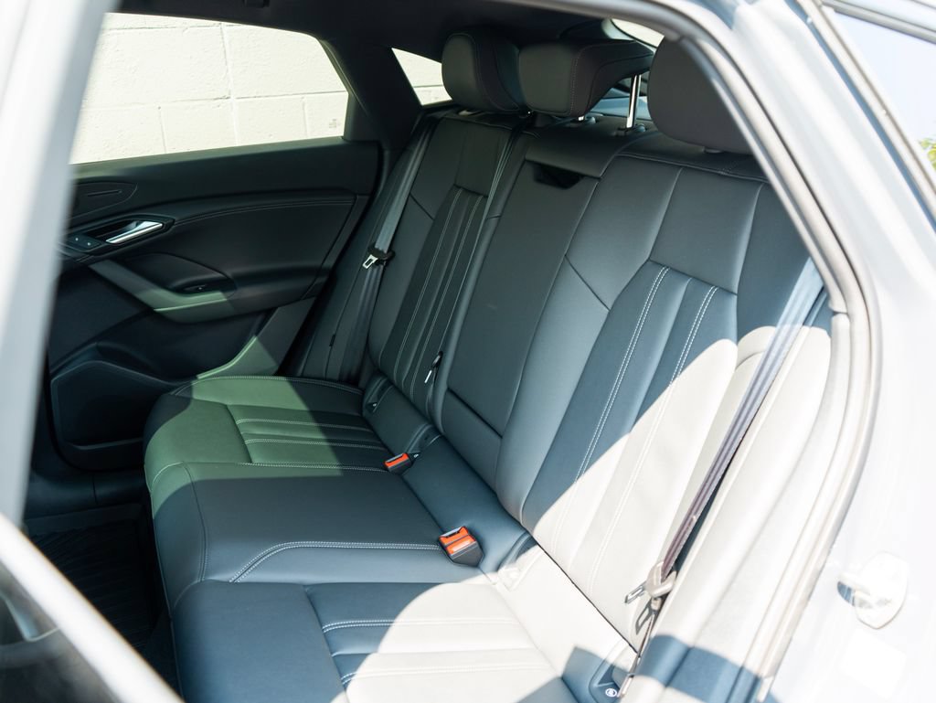 New 2027 Audi Q6 e-tron Premium AWD/4WD image 9